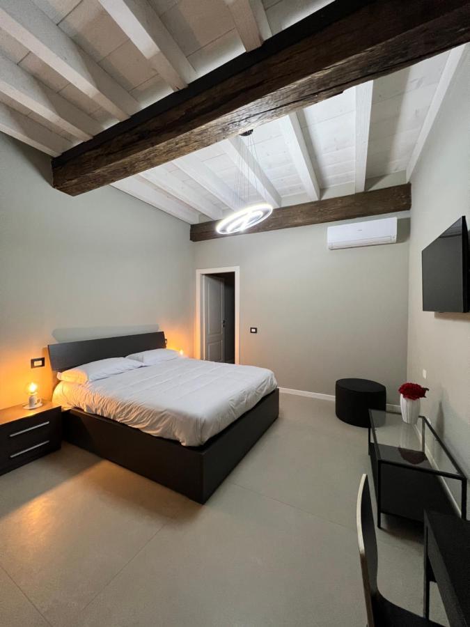 V&B Suites And Apartments Pavia Exteriér fotografie
