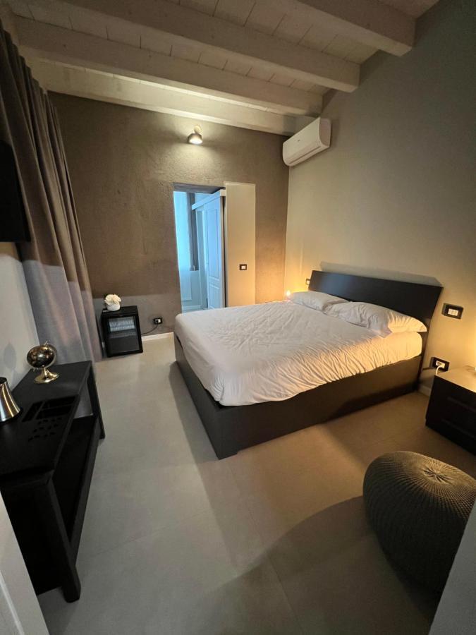 V&B Suites And Apartments Pavia Exteriér fotografie